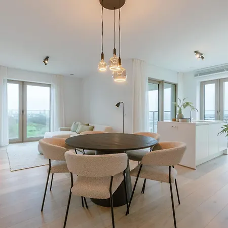 Modern With Balcony & Parking * Ostenda