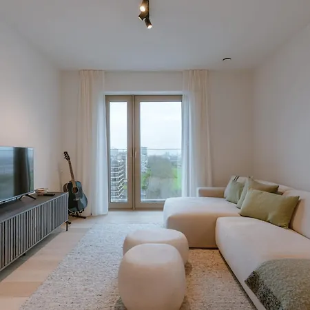 Modern With Balcony & Parking Casa vacanze